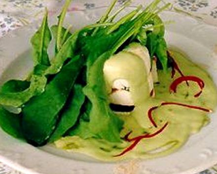 Chèvre frais et tomates confites, salade folle de roquette